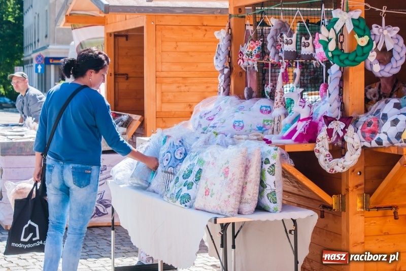 Zdjęcie w galerii na portalu naszraciborz.pl: W Raciborzu rozpoczął się Jarmark św. Marcelego [FOTO] wiadomości z regionu