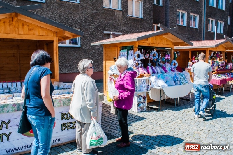 Zdjęcie w galerii na portalu naszraciborz.pl: W Raciborzu rozpoczął się Jarmark św. Marcelego [FOTO] wiadomości z regionu