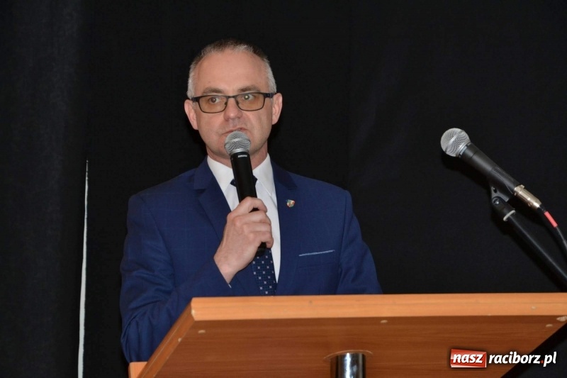 Zdjęcie w galerii na portalu naszraciborz.pl: Finisaż wystawy uczniów Liceum Plastycznego na Zamku Piastowskim wiadomości z regionu