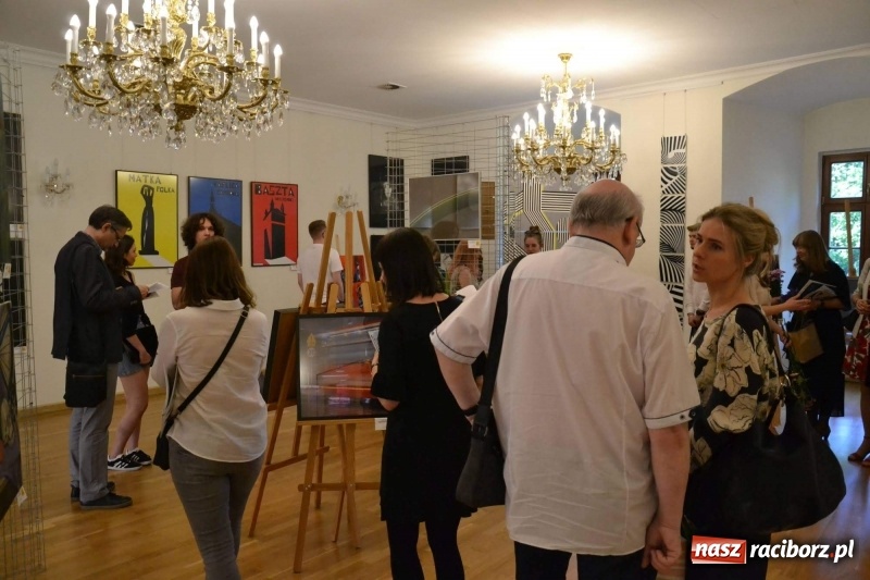 Zdjęcie w galerii na portalu naszraciborz.pl: Finisaż wystawy uczniów Liceum Plastycznego na Zamku Piastowskim wiadomości z regionu