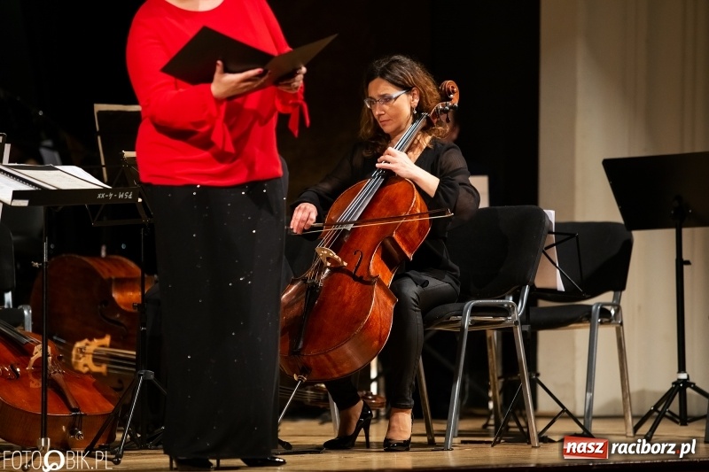 Zdjęcie w galerii na portalu naszraciborz.pl: Koncert Wielcy Raciborzanie w Raciborskim Centrum Kultury [FOTO i WIDEO] wiadomości z regionu