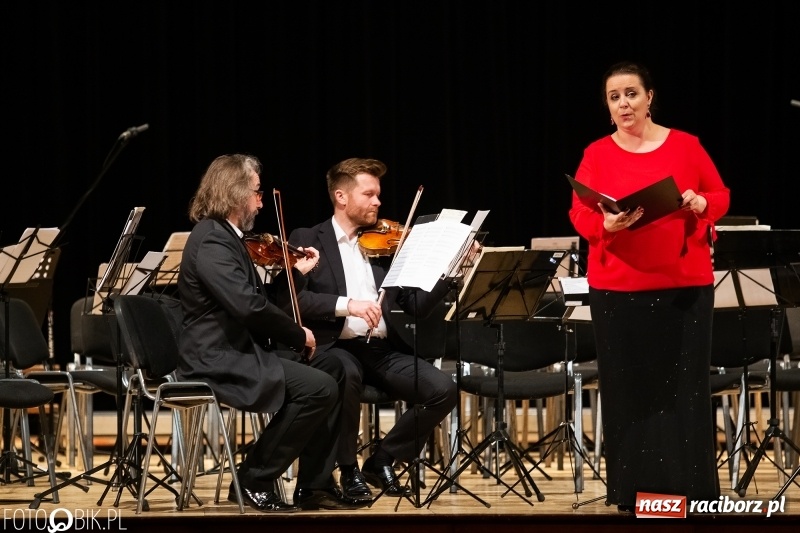 Zdjęcie w galerii na portalu naszraciborz.pl: Koncert Wielcy Raciborzanie w Raciborskim Centrum Kultury [FOTO i WIDEO] wiadomości z regionu