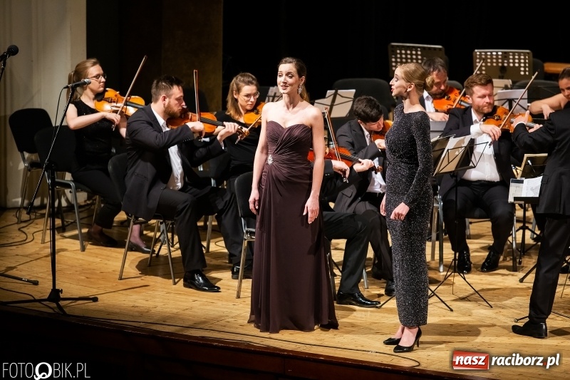 Zdjęcie w galerii na portalu naszraciborz.pl: Koncert Wielcy Raciborzanie w Raciborskim Centrum Kultury [FOTO i WIDEO] wiadomości z regionu