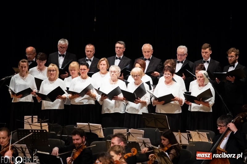 Zdjęcie w galerii na portalu naszraciborz.pl: Koncert Wielcy Raciborzanie w Raciborskim Centrum Kultury [FOTO i WIDEO] wiadomości z regionu