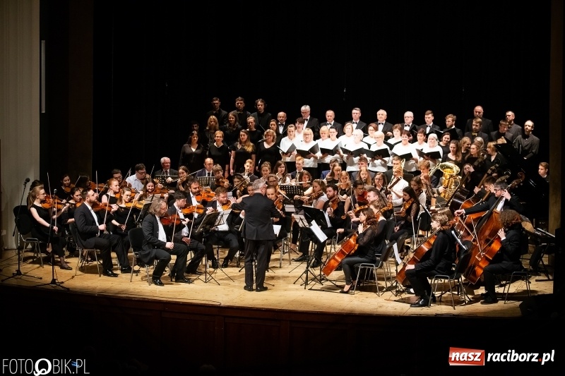 Zdjęcie w galerii na portalu naszraciborz.pl: Koncert Wielcy Raciborzanie w Raciborskim Centrum Kultury [FOTO i WIDEO] wiadomości z regionu