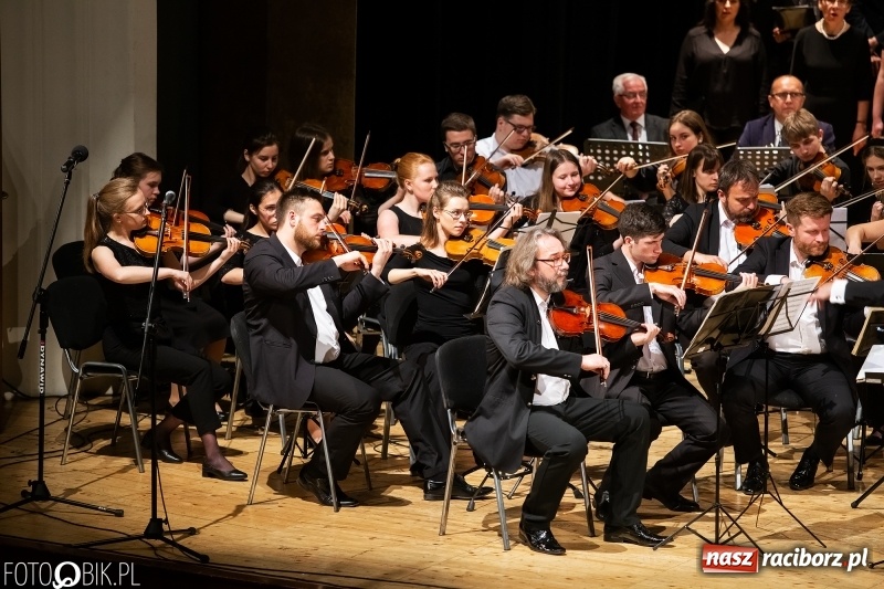 Zdjęcie w galerii na portalu naszraciborz.pl: Koncert Wielcy Raciborzanie w Raciborskim Centrum Kultury [FOTO i WIDEO] wiadomości z regionu