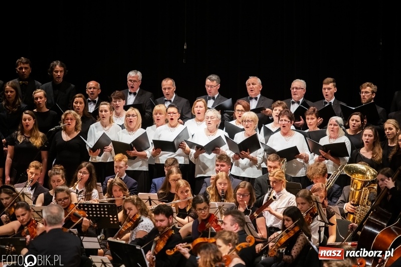 Zdjęcie w galerii na portalu naszraciborz.pl: Koncert Wielcy Raciborzanie w Raciborskim Centrum Kultury [FOTO i WIDEO] wiadomości z regionu