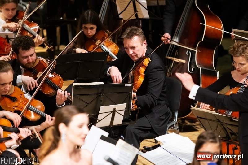 Zdjęcie w galerii na portalu naszraciborz.pl: Koncert Wielcy Raciborzanie w Raciborskim Centrum Kultury [FOTO i WIDEO] wiadomości z regionu
