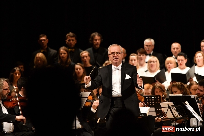 Zdjęcie w galerii na portalu naszraciborz.pl: Koncert Wielcy Raciborzanie w Raciborskim Centrum Kultury [FOTO i WIDEO] wiadomości z regionu