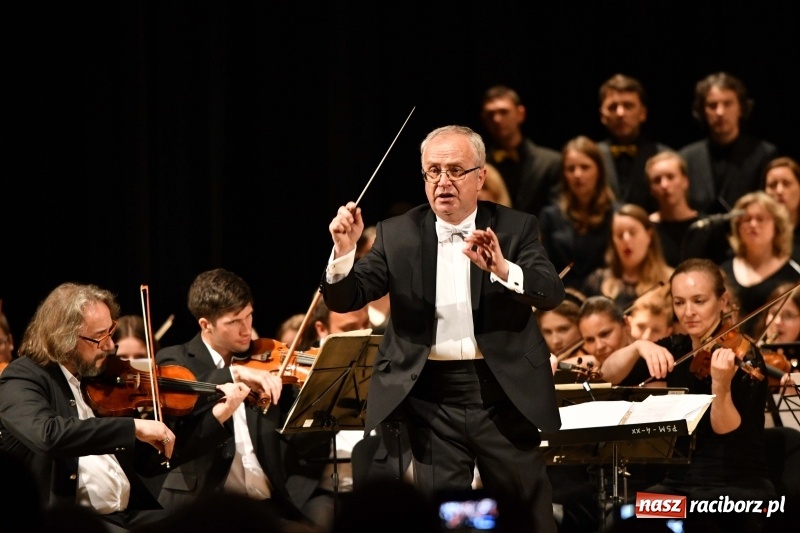 Zdjęcie w galerii na portalu naszraciborz.pl: Koncert Wielcy Raciborzanie w Raciborskim Centrum Kultury [FOTO i WIDEO] wiadomości z regionu