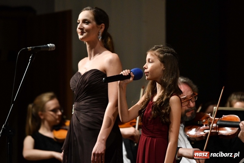 Zdjęcie w galerii na portalu naszraciborz.pl: Koncert Wielcy Raciborzanie w Raciborskim Centrum Kultury [FOTO i WIDEO] wiadomości z regionu