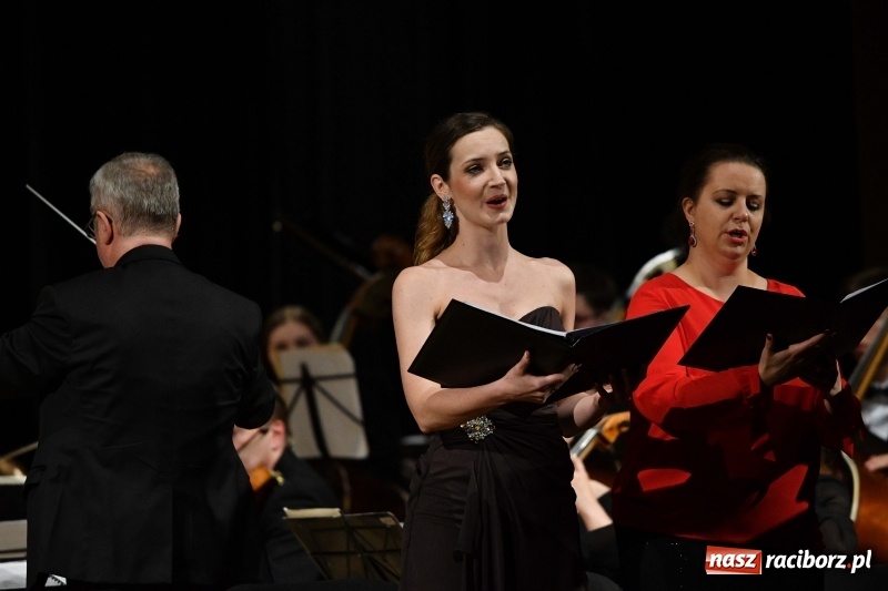 Zdjęcie w galerii na portalu naszraciborz.pl: Koncert Wielcy Raciborzanie w Raciborskim Centrum Kultury [FOTO i WIDEO] wiadomości z regionu