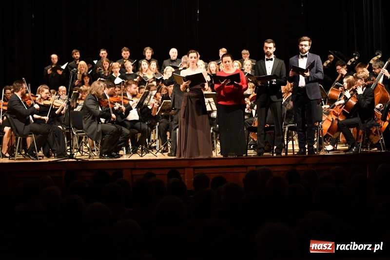 Zdjęcie w galerii na portalu naszraciborz.pl: Koncert Wielcy Raciborzanie w Raciborskim Centrum Kultury [FOTO i WIDEO] wiadomości z regionu