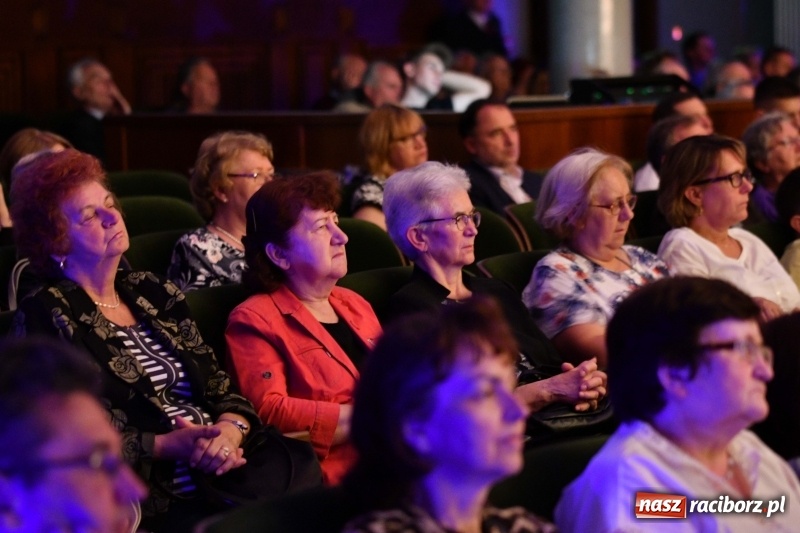 Zdjęcie w galerii na portalu naszraciborz.pl: Koncert Wielcy Raciborzanie w Raciborskim Centrum Kultury [FOTO i WIDEO] wiadomości z regionu