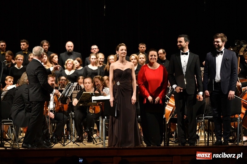 Zdjęcie w galerii na portalu naszraciborz.pl: Koncert Wielcy Raciborzanie w Raciborskim Centrum Kultury [FOTO i WIDEO] wiadomości z regionu