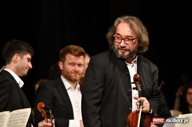 Zdjęcie w galerii na portalu naszraciborz.pl: Koncert Wielcy Raciborzanie w Raciborskim Centrum Kultury [FOTO i WIDEO] wiadomości z regionu