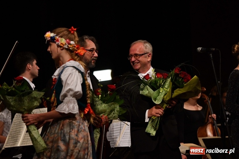 Zdjęcie w galerii na portalu naszraciborz.pl: Koncert Wielcy Raciborzanie w Raciborskim Centrum Kultury [FOTO i WIDEO] wiadomości z regionu