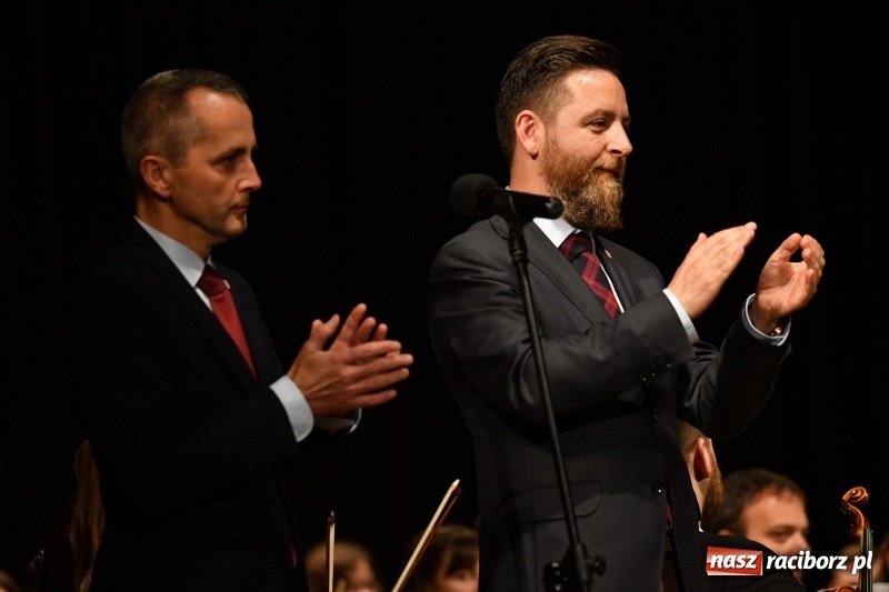 Zdjęcie w galerii na portalu naszraciborz.pl: Koncert Wielcy Raciborzanie w Raciborskim Centrum Kultury [FOTO i WIDEO] wiadomości z regionu