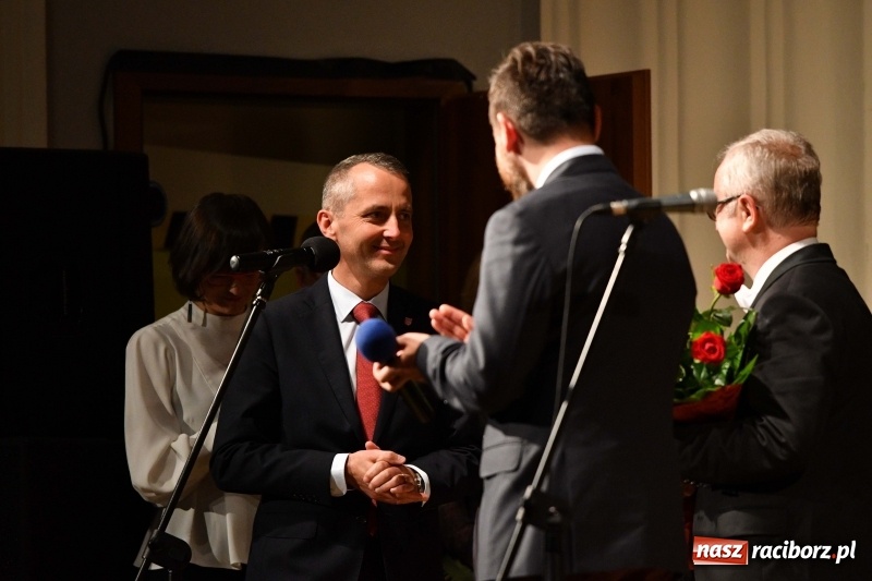 Zdjęcie w galerii na portalu naszraciborz.pl: Koncert Wielcy Raciborzanie w Raciborskim Centrum Kultury [FOTO i WIDEO] wiadomości z regionu