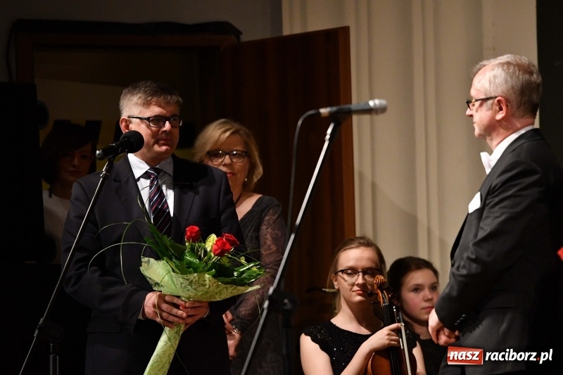 Zdjęcie w galerii na portalu naszraciborz.pl: Koncert Wielcy Raciborzanie w Raciborskim Centrum Kultury [FOTO i WIDEO] wiadomości z regionu