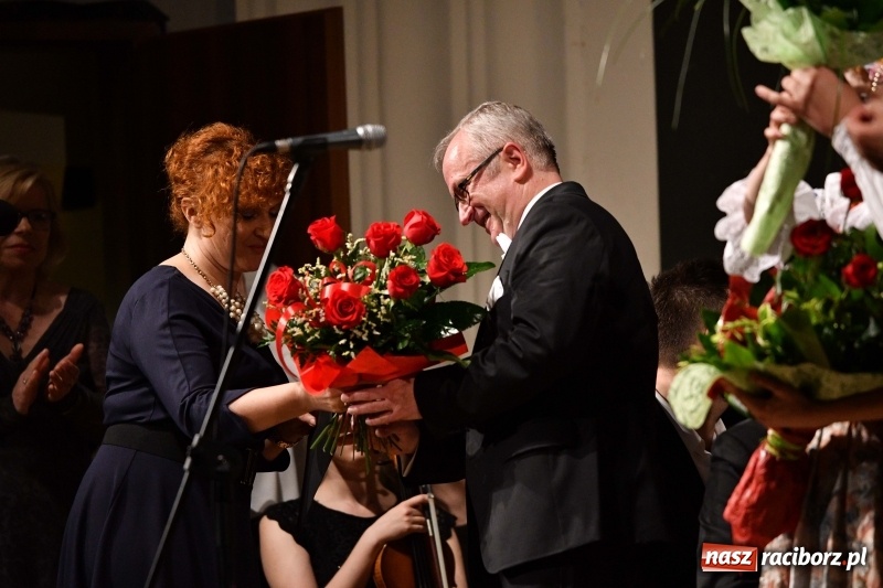 Zdjęcie w galerii na portalu naszraciborz.pl: Koncert Wielcy Raciborzanie w Raciborskim Centrum Kultury [FOTO i WIDEO] wiadomości z regionu