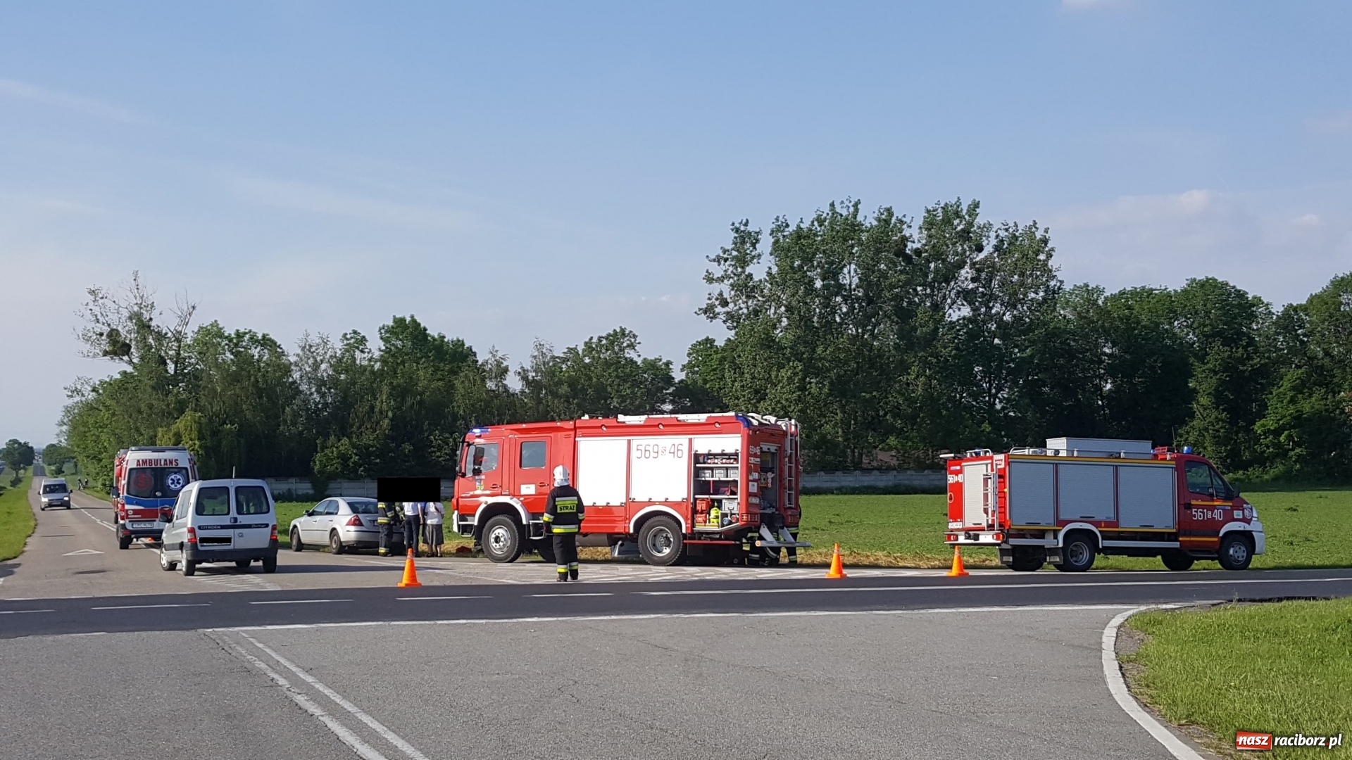 Zdjęcie w galerii na portalu naszraciborz.pl: Kraksa na Wydalu. Czeszka zakończyła podróż w rowie [FOTO] wiadomości z regionu