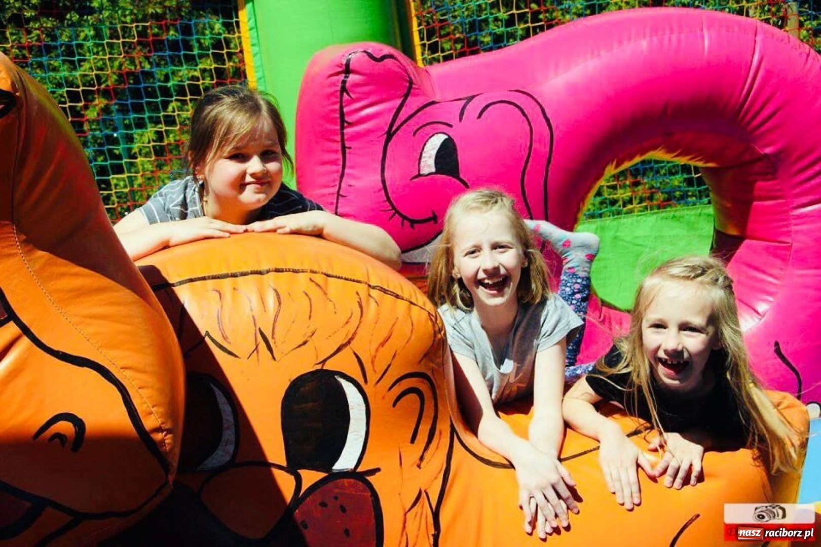 Zdjęcie w galerii na portalu naszraciborz.pl:  Kolorowy i słodki dzień w SP 13  wiadomości z regionu