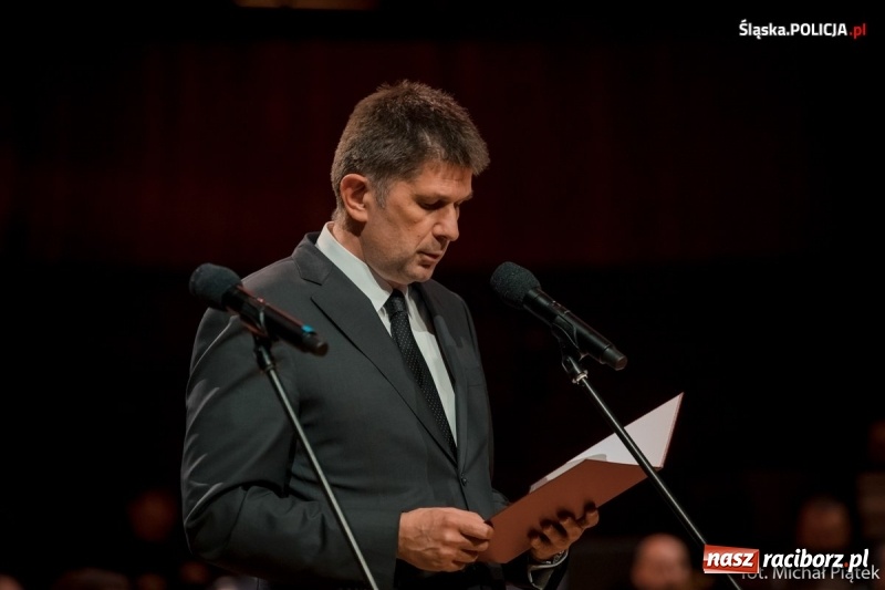 Zdjęcie w galerii na portalu naszraciborz.pl: Raciborzanie śpiewali dla policjantów z całego świata [FOTO i WIDEO] wiadomości z regionu