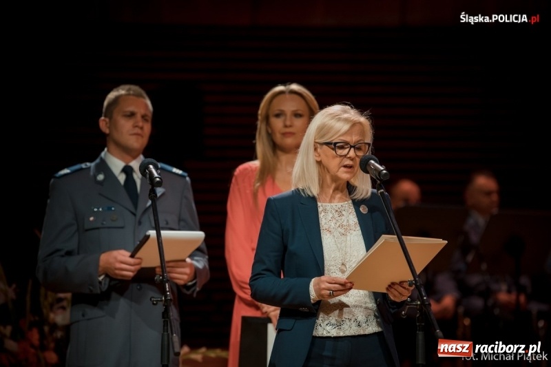 Zdjęcie w galerii na portalu naszraciborz.pl: Raciborzanie śpiewali dla policjantów z całego świata [FOTO i WIDEO] wiadomości z regionu