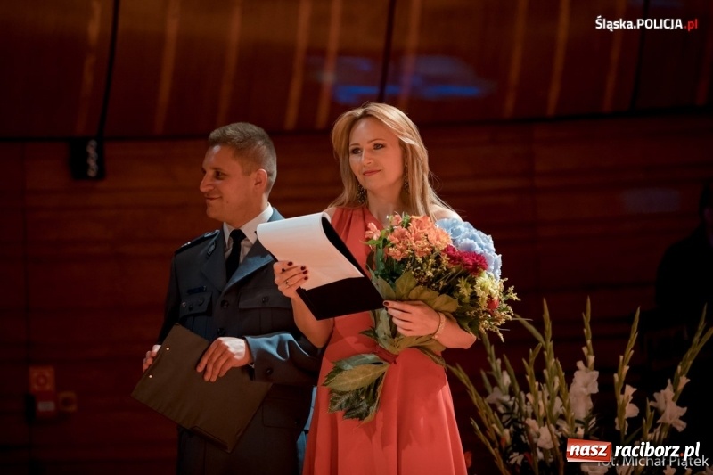 Zdjęcie w galerii na portalu naszraciborz.pl: Raciborzanie śpiewali dla policjantów z całego świata [FOTO i WIDEO] wiadomości z regionu