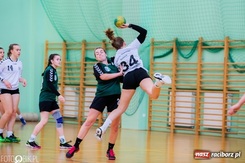 Zdjęcie w galerii na portalu naszraciborz.pl: Turniej Przyjaźni Przaja Handballowi w Arenie Rafako wiadomości z regionu