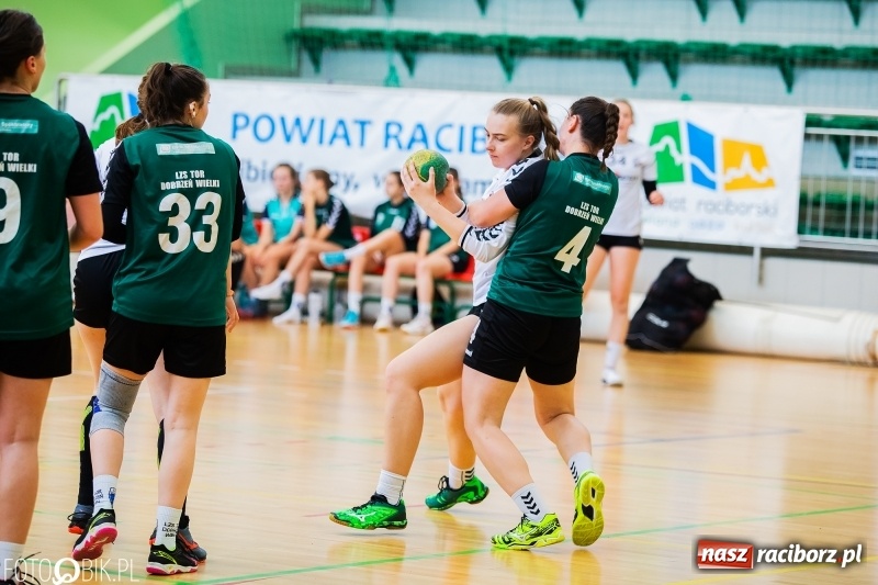 Zdjęcie w galerii na portalu naszraciborz.pl: Turniej Przyjaźni Przaja Handballowi w Arenie Rafako wiadomości z regionu