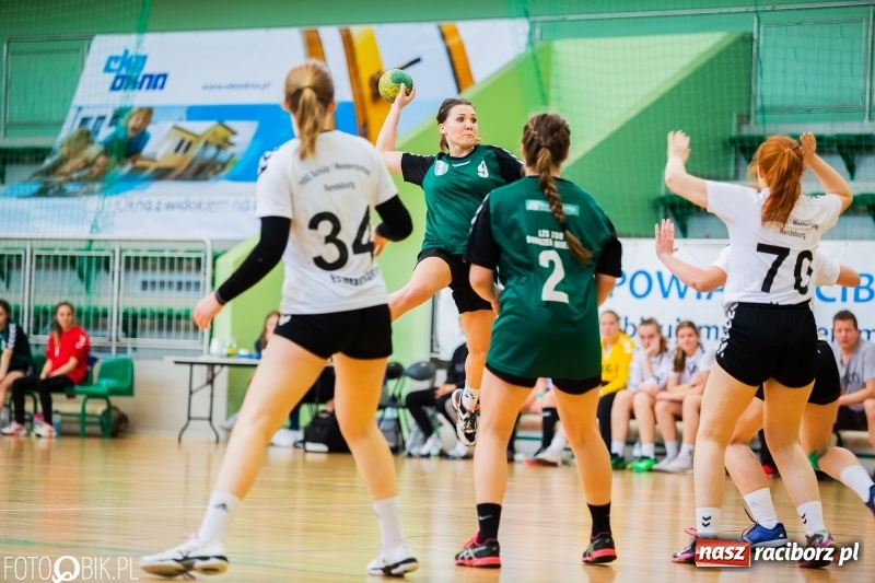 Zdjęcie w galerii na portalu naszraciborz.pl: Turniej Przyjaźni Przaja Handballowi w Arenie Rafako wiadomości z regionu