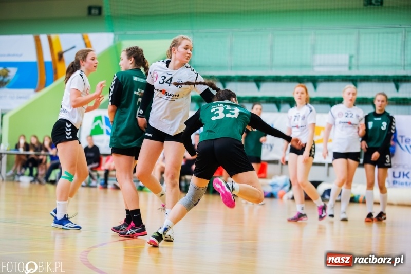 Zdjęcie w galerii na portalu naszraciborz.pl: Turniej Przyjaźni Przaja Handballowi w Arenie Rafako wiadomości z regionu