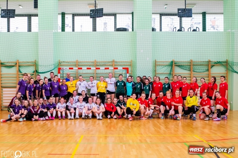 Zdjęcie w galerii na portalu naszraciborz.pl: Turniej Przyjaźni Przaja Handballowi w Arenie Rafako wiadomości z regionu