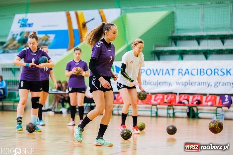 Zdjęcie w galerii na portalu naszraciborz.pl: Turniej Przyjaźni Przaja Handballowi w Arenie Rafako wiadomości z regionu