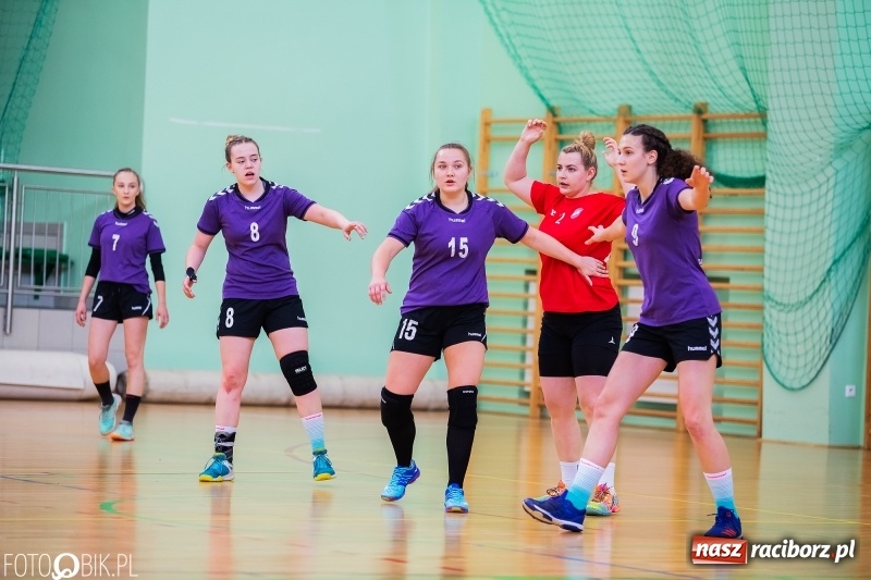 Zdjęcie w galerii na portalu naszraciborz.pl: Turniej Przyjaźni Przaja Handballowi w Arenie Rafako wiadomości z regionu