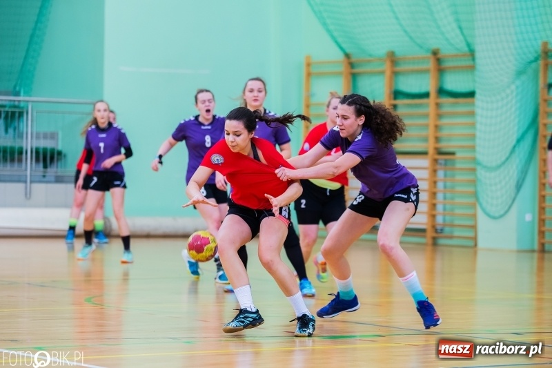 Zdjęcie w galerii na portalu naszraciborz.pl: Turniej Przyjaźni Przaja Handballowi w Arenie Rafako wiadomości z regionu
