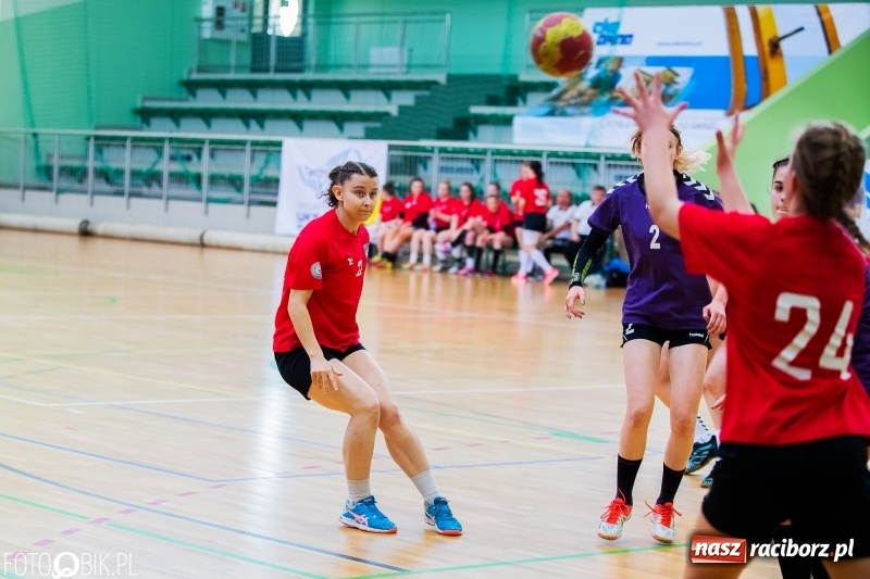Zdjęcie w galerii na portalu naszraciborz.pl: Turniej Przyjaźni Przaja Handballowi w Arenie Rafako wiadomości z regionu