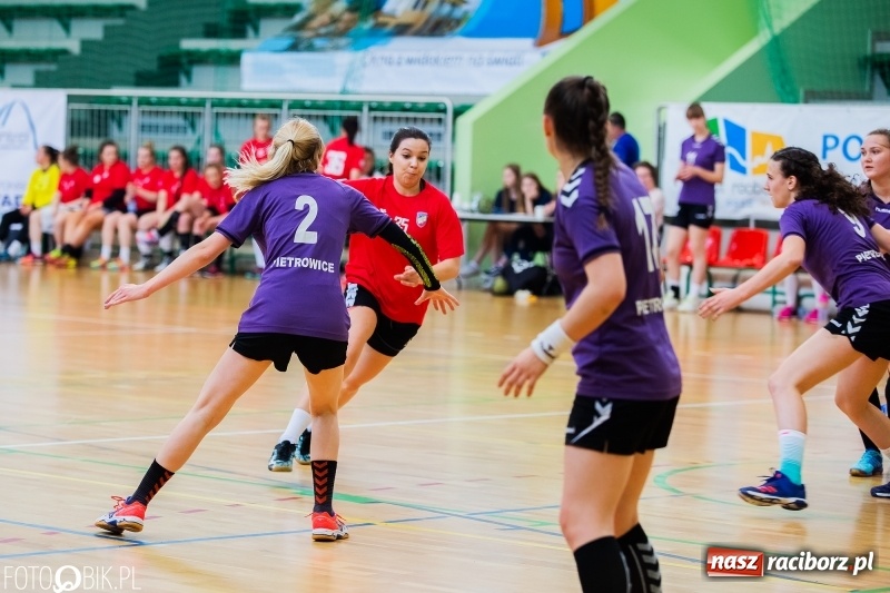 Zdjęcie w galerii na portalu naszraciborz.pl: Turniej Przyjaźni Przaja Handballowi w Arenie Rafako wiadomości z regionu