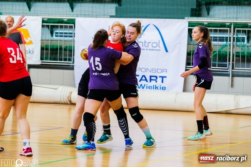 Zdjęcie w galerii na portalu naszraciborz.pl: Turniej Przyjaźni Przaja Handballowi w Arenie Rafako wiadomości z regionu