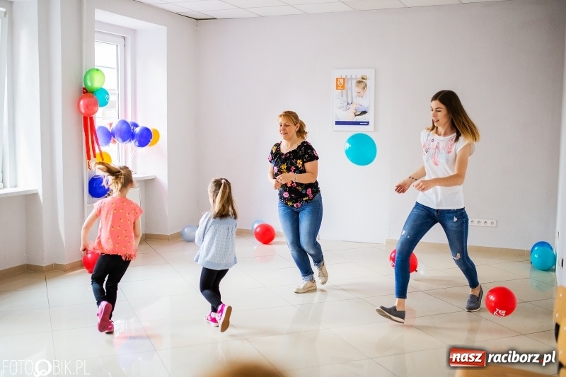 Zdjęcie w galerii na portalu naszraciborz.pl: TEB DAY dla rodziny w TEB Edukacja w Raciborzu wiadomości z regionu