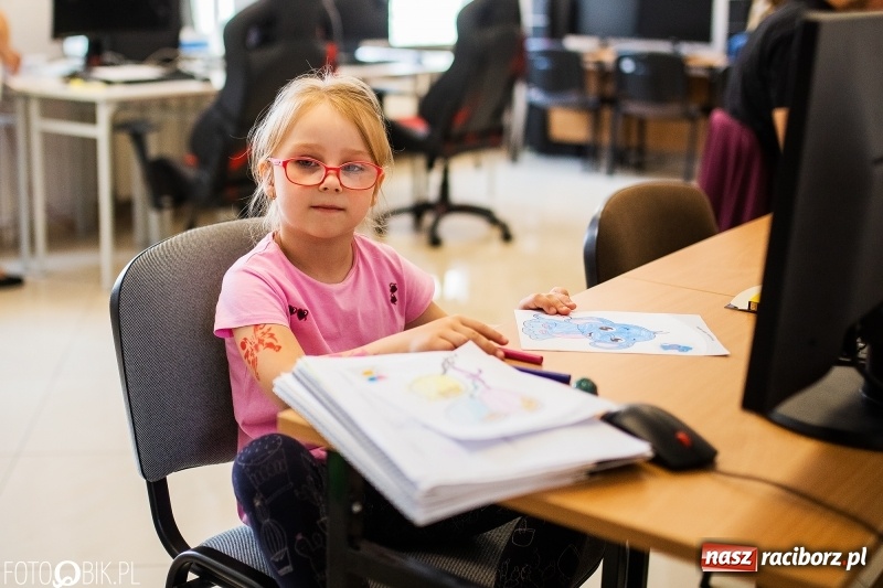 Zdjęcie w galerii na portalu naszraciborz.pl: TEB DAY dla rodziny w TEB Edukacja w Raciborzu wiadomości z regionu