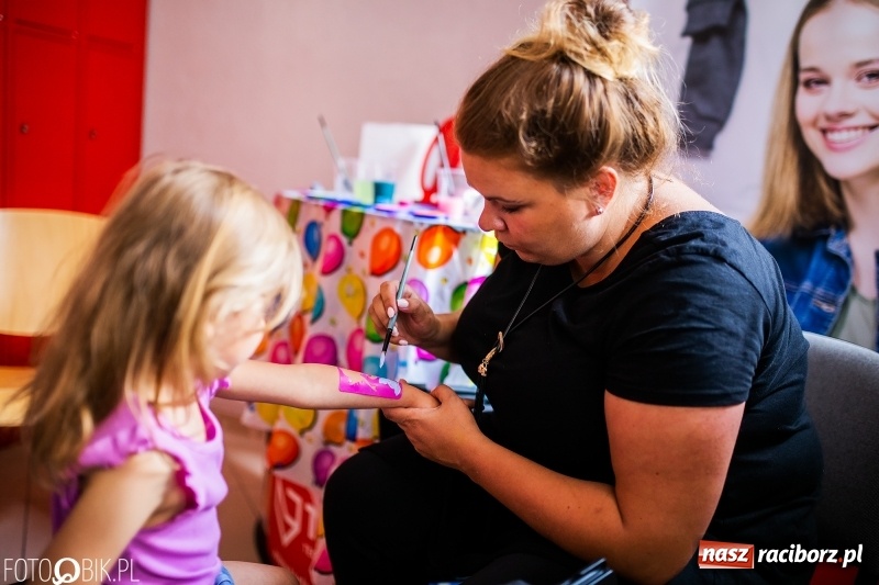 Zdjęcie w galerii na portalu naszraciborz.pl: TEB DAY dla rodziny w TEB Edukacja w Raciborzu wiadomości z regionu