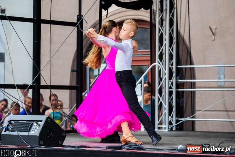 Zdjęcie w galerii na portalu naszraciborz.pl: Moc atrakcji na raciborskim Rynku z okazji Dnia Dziecka [FOTO i WIDEO] wiadomości z regionu