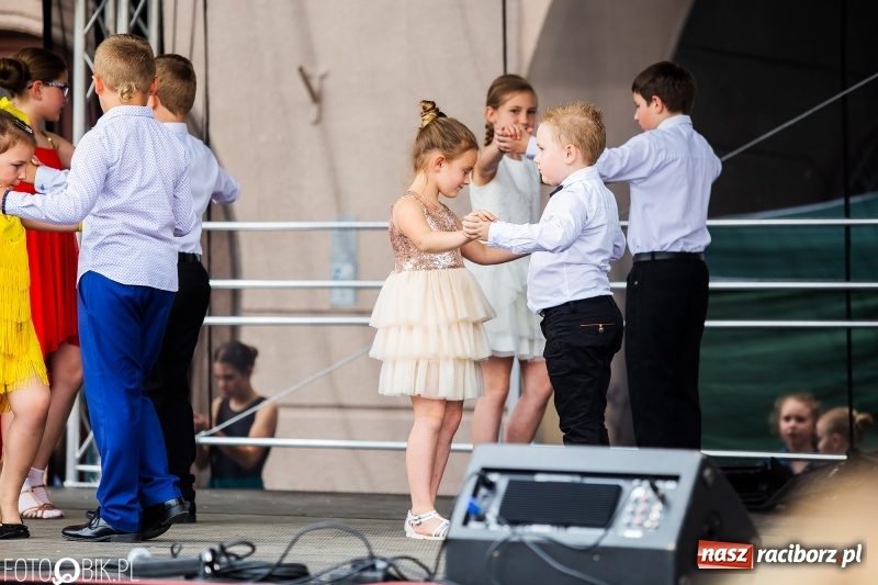Zdjęcie w galerii na portalu naszraciborz.pl: Moc atrakcji na raciborskim Rynku z okazji Dnia Dziecka [FOTO i WIDEO] wiadomości z regionu