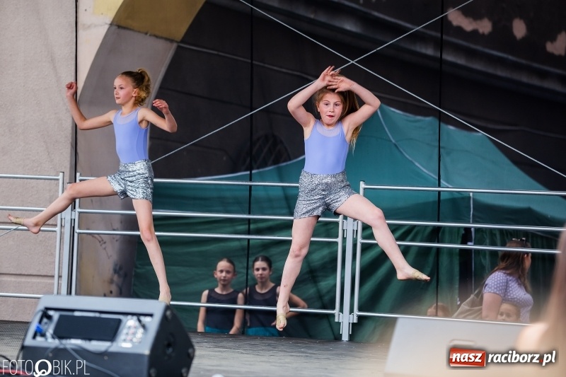 Zdjęcie w galerii na portalu naszraciborz.pl: Moc atrakcji na raciborskim Rynku z okazji Dnia Dziecka [FOTO i WIDEO] wiadomości z regionu