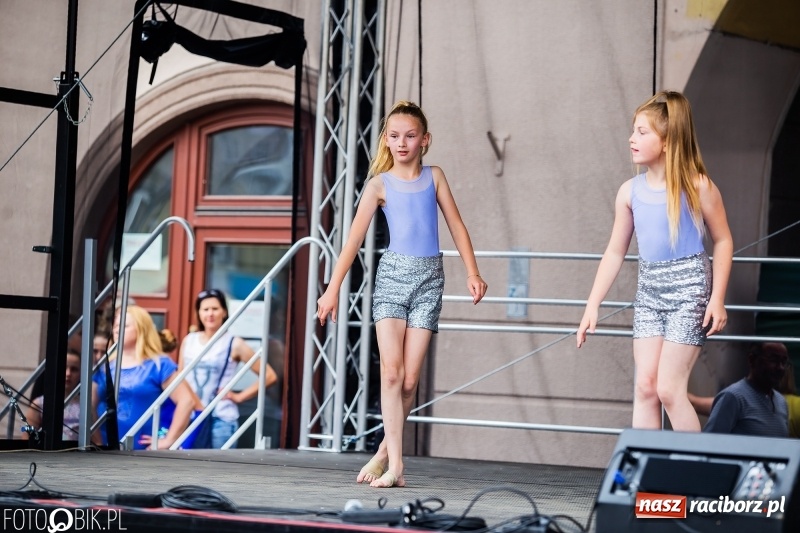 Zdjęcie w galerii na portalu naszraciborz.pl: Moc atrakcji na raciborskim Rynku z okazji Dnia Dziecka [FOTO i WIDEO] wiadomości z regionu