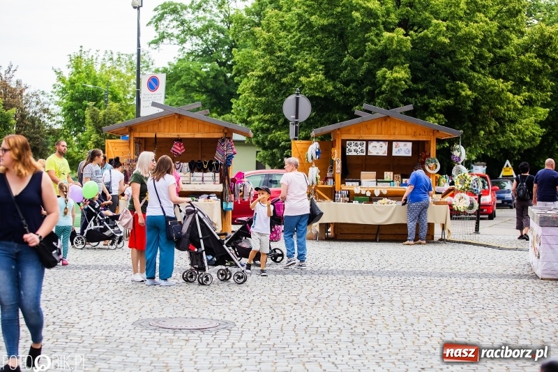 Zdjęcie w galerii na portalu naszraciborz.pl: Moc atrakcji na raciborskim Rynku z okazji Dnia Dziecka [FOTO i WIDEO] wiadomości z regionu