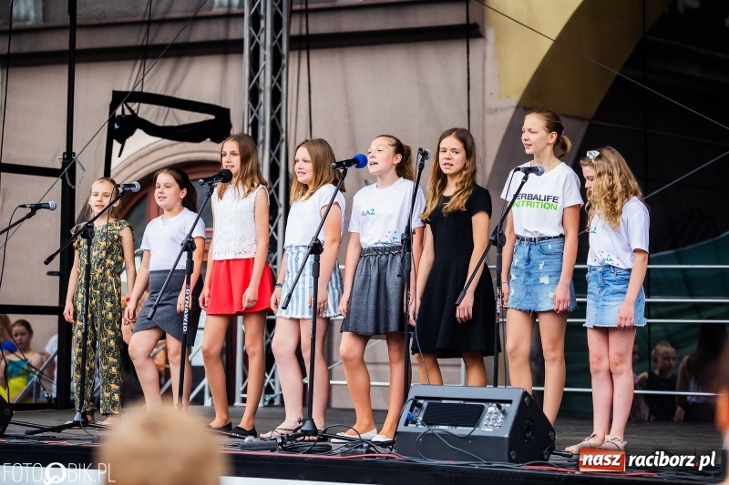 Zdjęcie w galerii na portalu naszraciborz.pl: Moc atrakcji na raciborskim Rynku z okazji Dnia Dziecka [FOTO i WIDEO] wiadomości z regionu